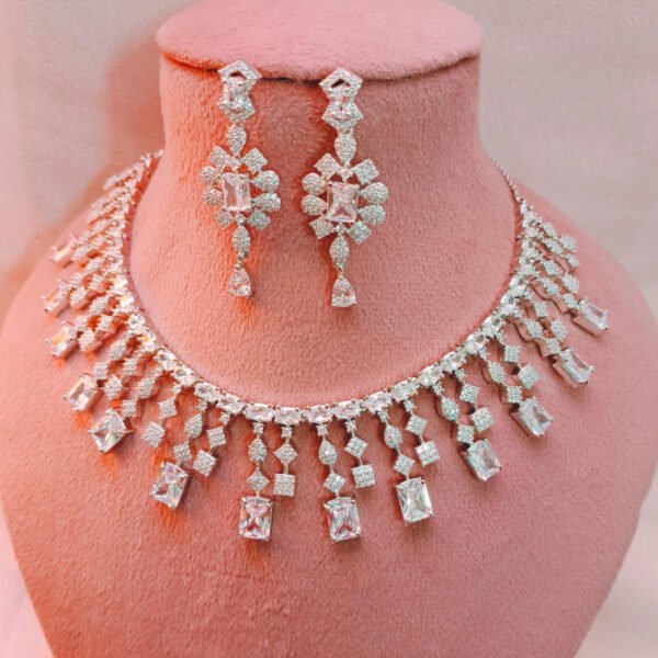 Statement gold bridal necklace