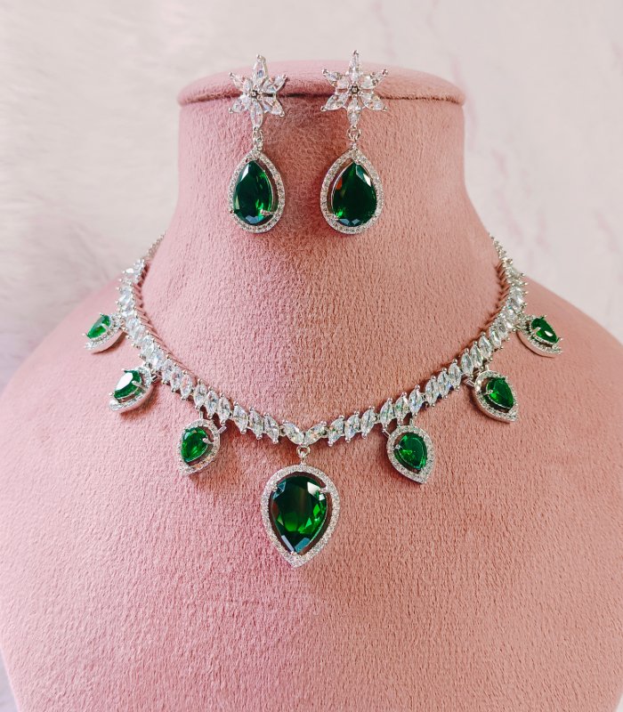 Emerald artificial jewelry set for distributors